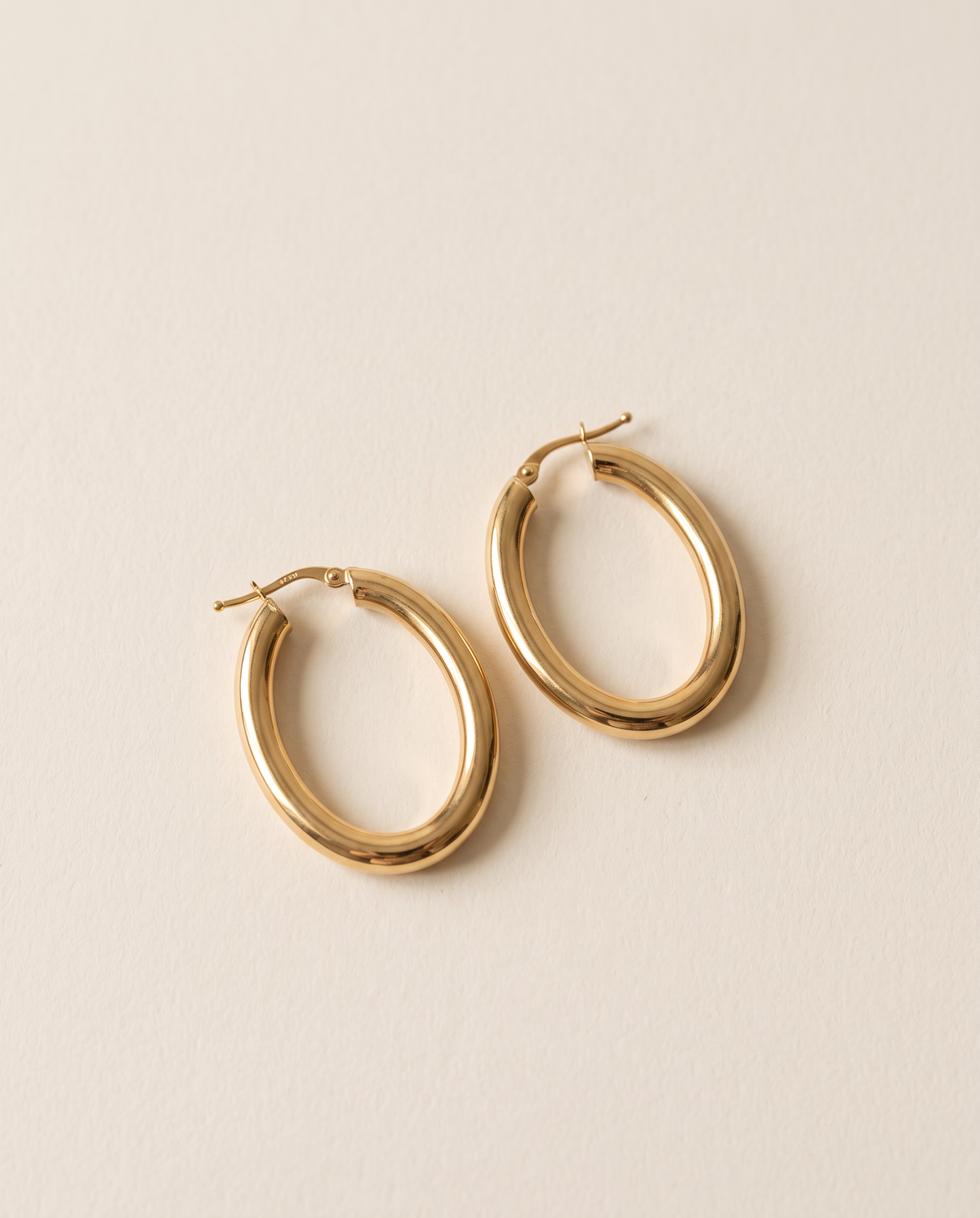 Ovale Creolen 32 mm aus 750er Gold – Ansicht 5