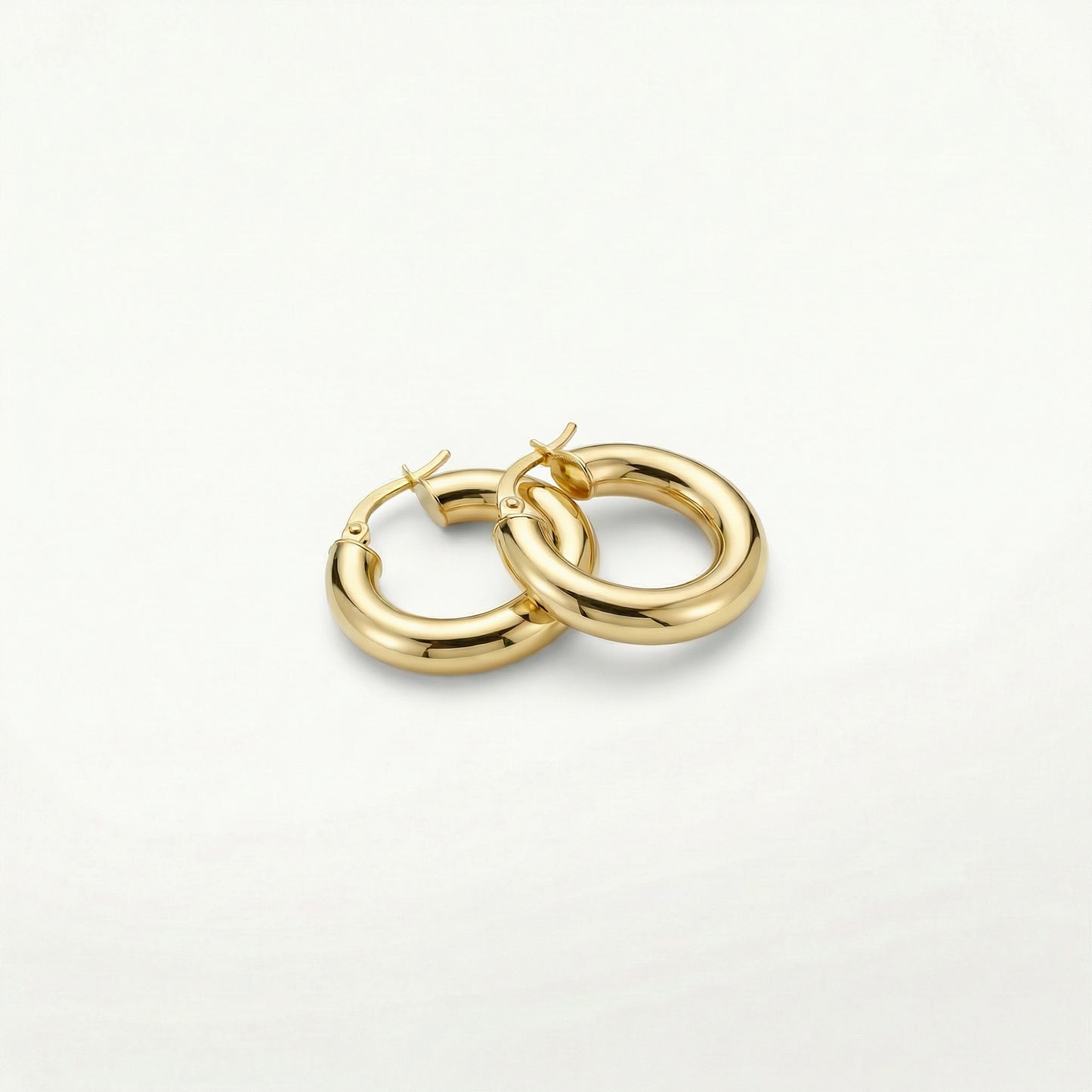 18K (750) Gold Creolen Damen 20 mm – Klassische Ohrringe | PAEEZE