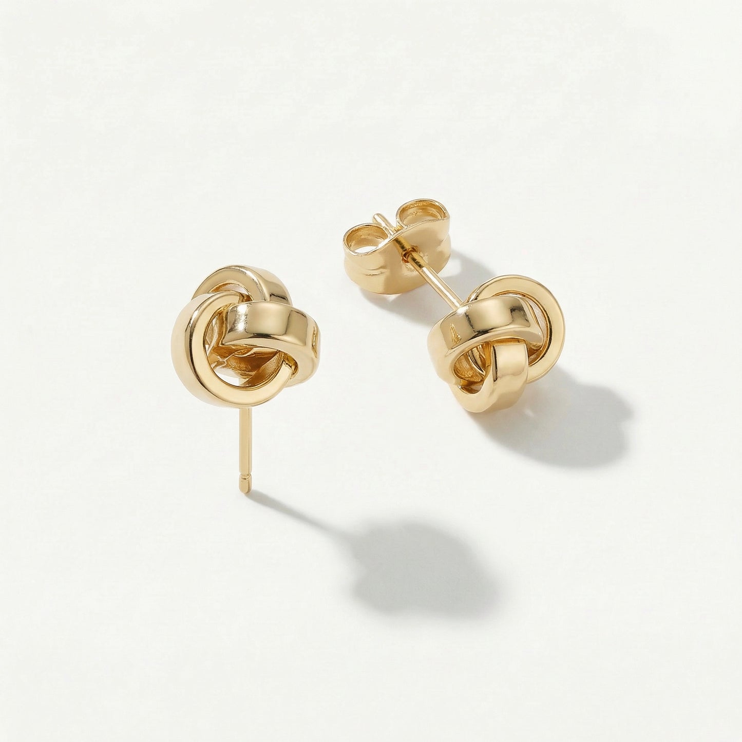 18K (750) Gold Knoten Ohrstecker Damen – Klassische Ohrringe | PAEEZE