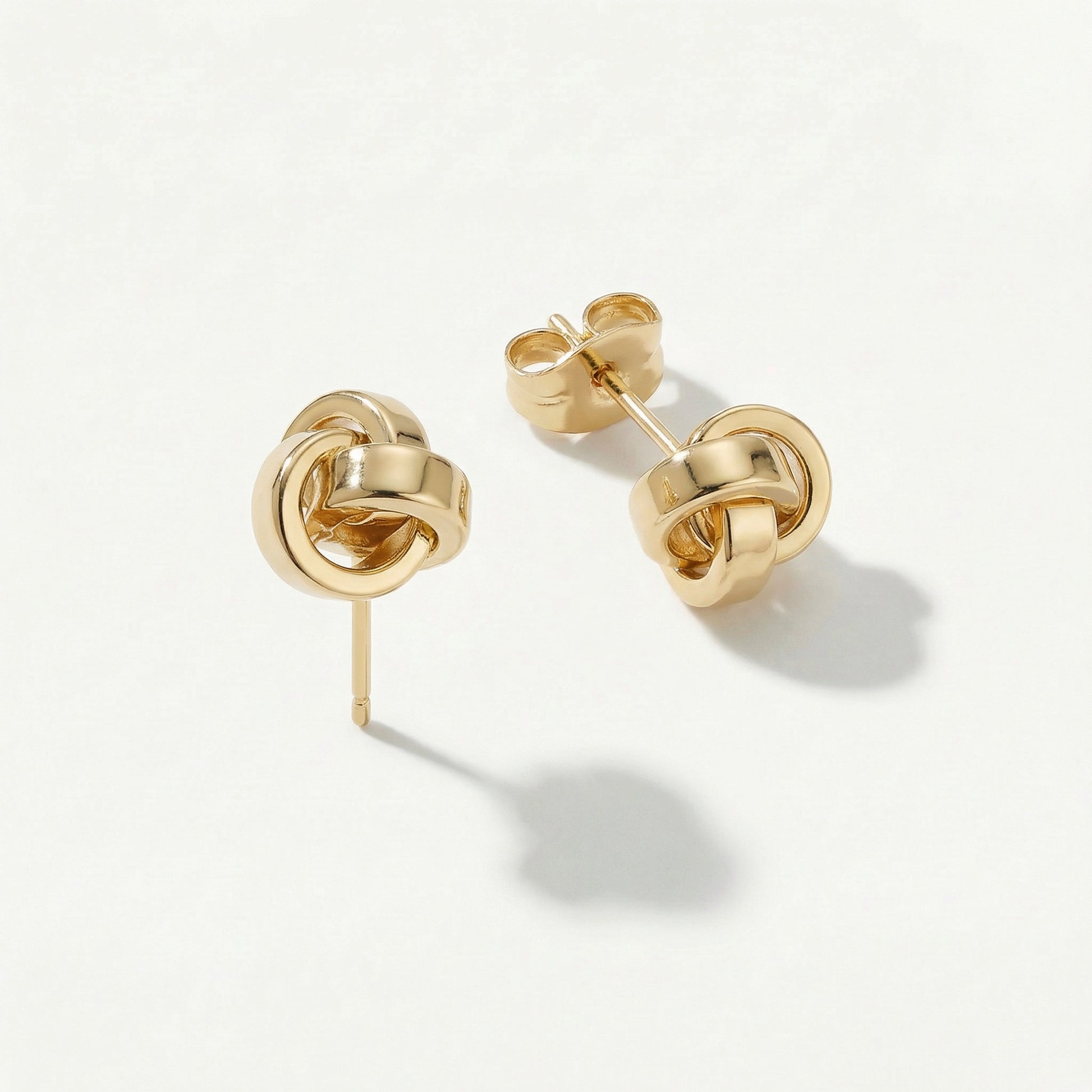 18K (750) Gold Knoten Ohrstecker Damen – Klassische Ohrringe | PAEEZE