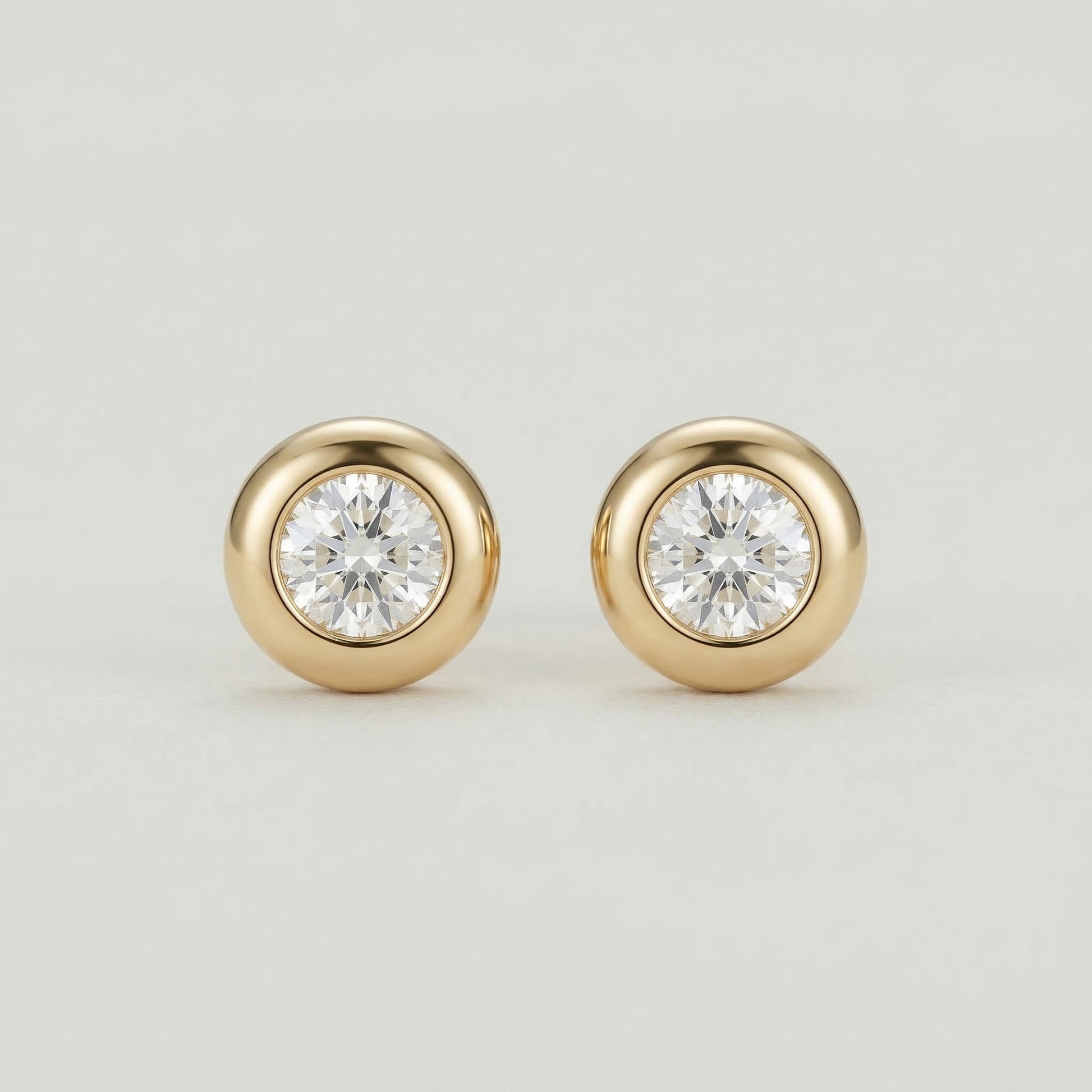 18K (750) Gold Ohrstecker mit Zirkonia Damen 6 mm – Klassisch | PAEEZE