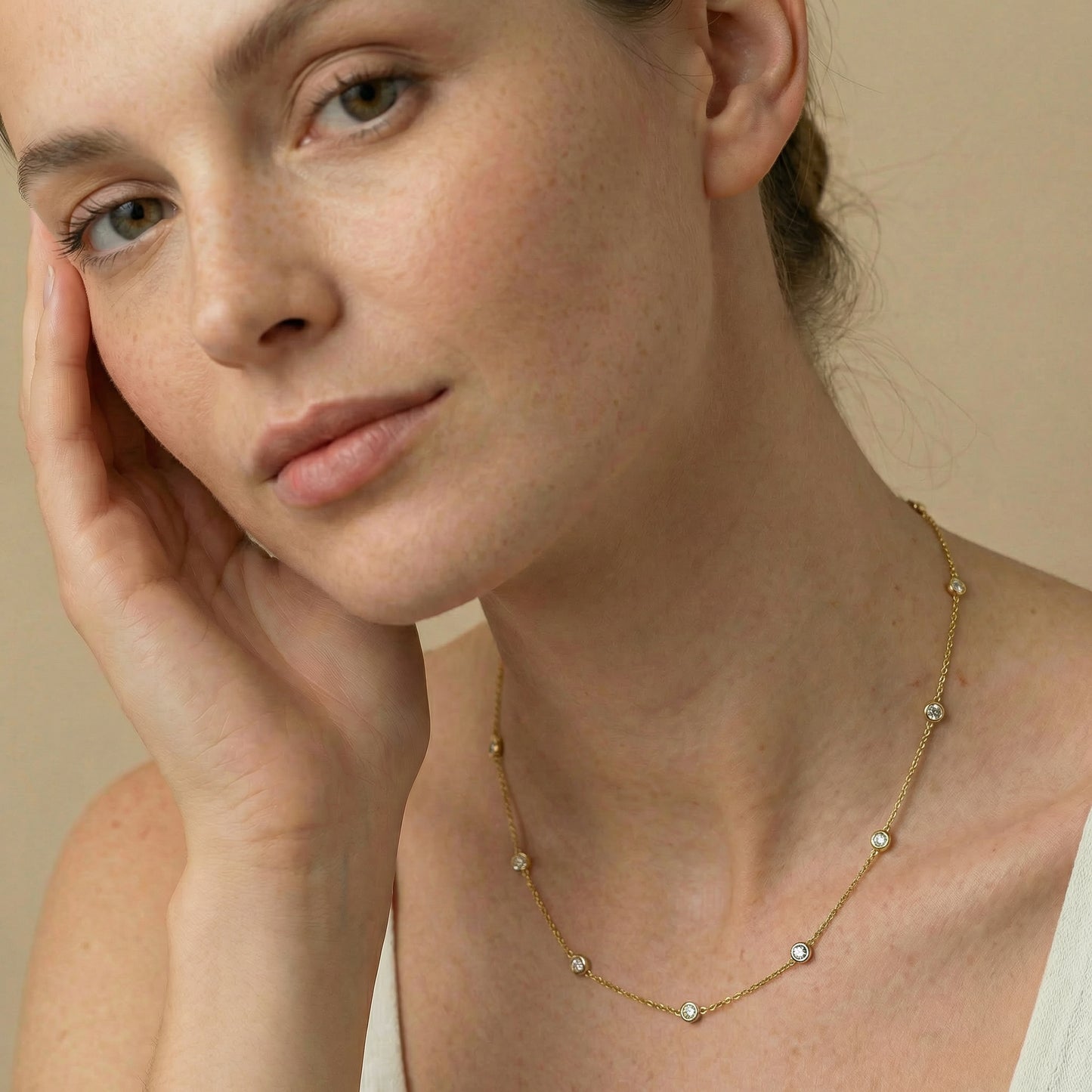750 Gold Halskette mit Zirkonia-Steinen – 18K Gelbgold Kette elegant (45 cm)_PAEEZE.com